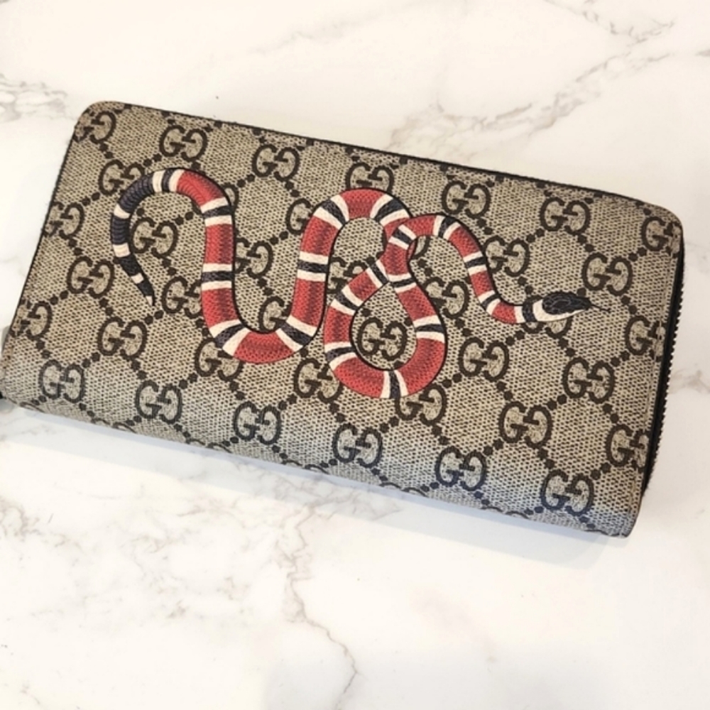 Gucci King Snake Long Zip Wallet - Picture 1 of 10